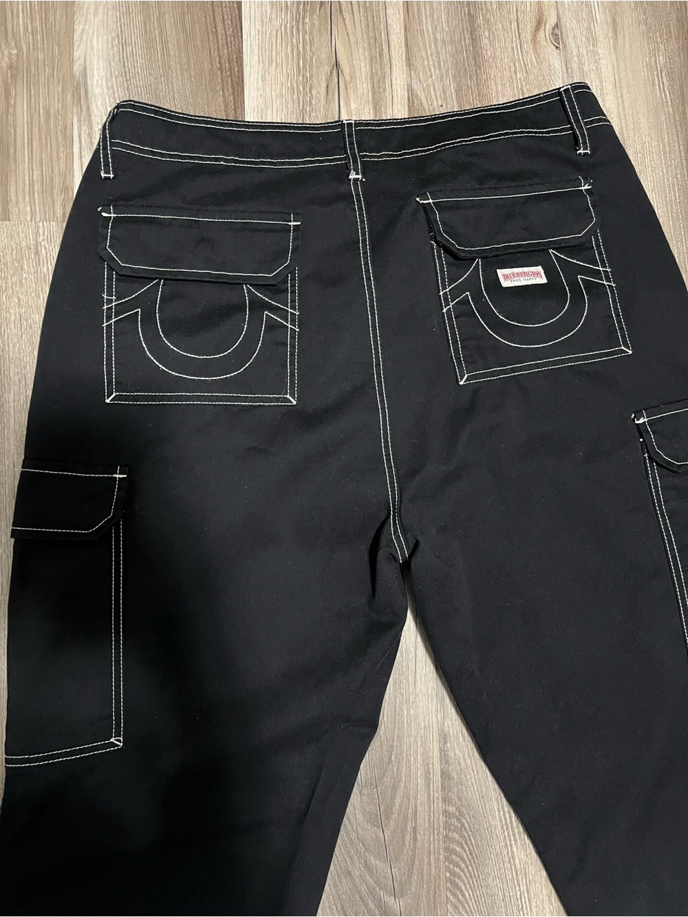 True Religion Men's Black Straight Jeans with Contrast White Stitching - Picture 5 of 5